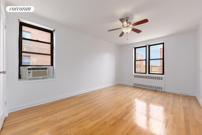 Foto del edificio - 10236 64th Ave