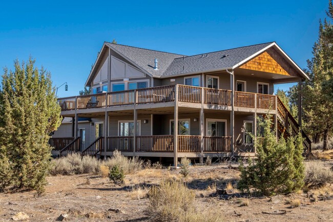 Building Photo - Beautiful Home in the Country with Views, ...