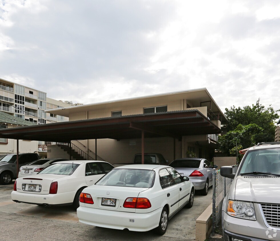 Building Photo - 737 Lukepane Ave