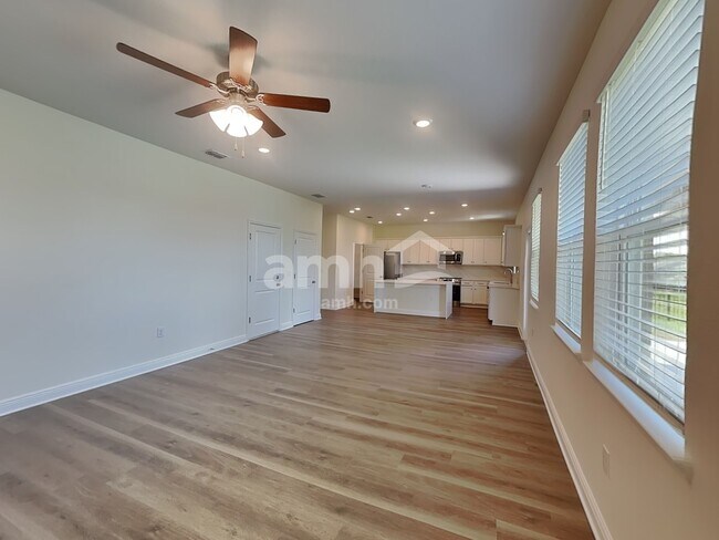 Foto del edificio - 3715 Center Cove Lane