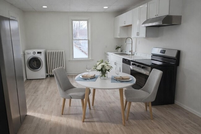 Building Photo - 1106 Becker Ave SW