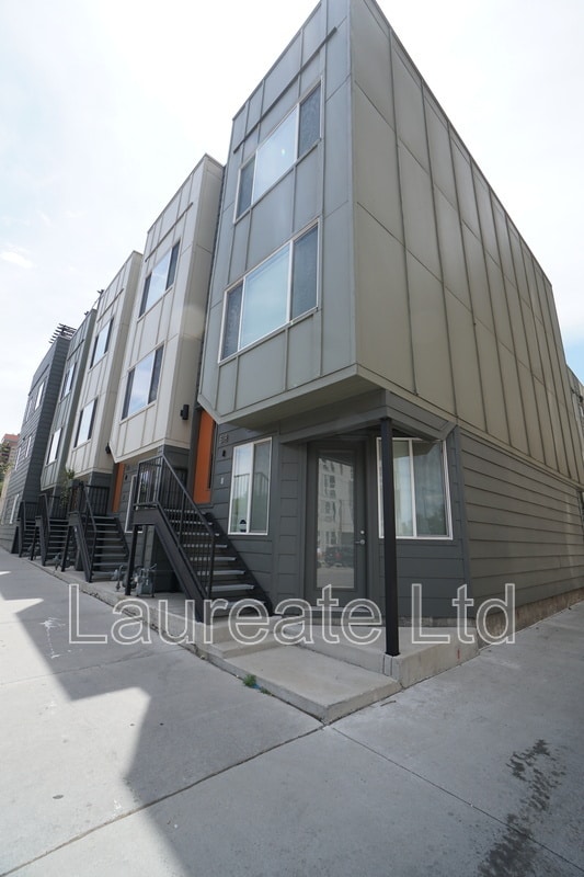 Photo - 518 Park Ave W Townhome