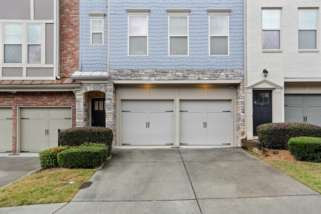 Building Photo - 2110 Westhill Dr SE, Smyrna, GA 30082