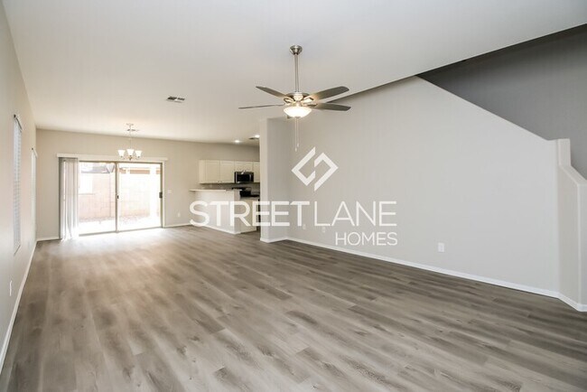 Foto del edificio - NOW OFFERING THE FIRST FULL MONTH FREE!