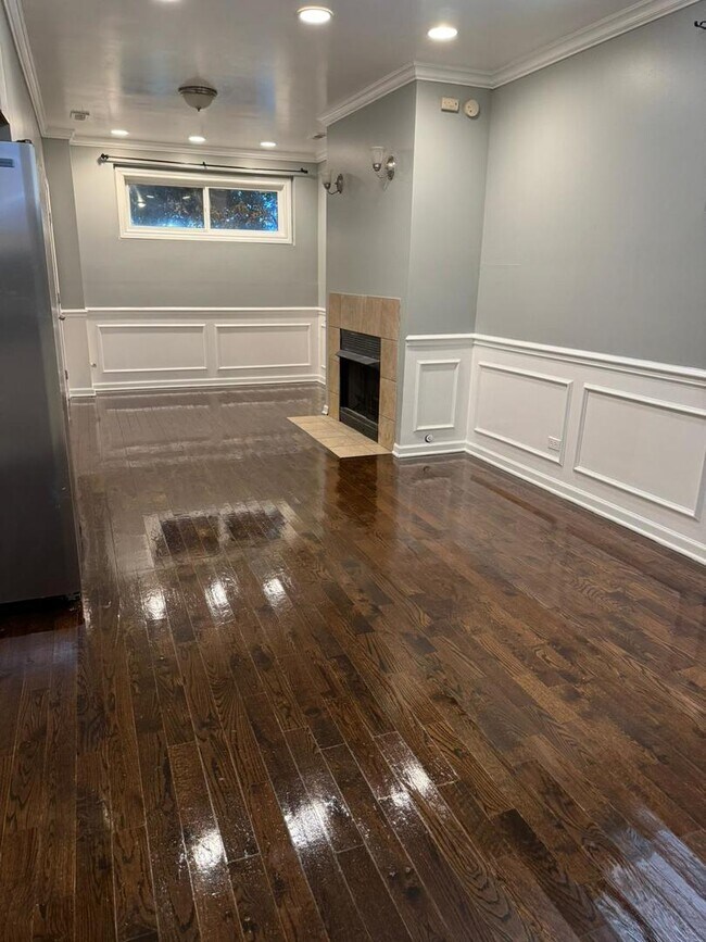Foto del edificio - 5852 S Prairie Ave