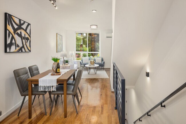Foto del edificio - 7439 Latona Ave NE