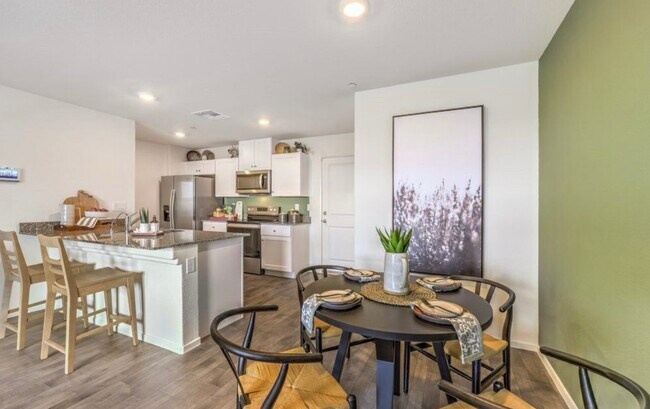 Foto del edificio - 7960 Fields Forever Ave