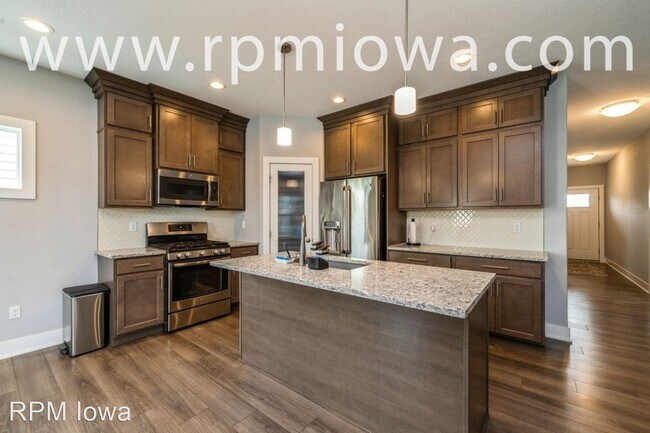 Building Photo - 4 br, 3 bath House - 3429 Grand Valley Drive