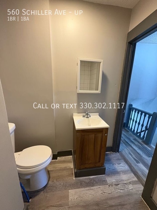 Foto del edificio - One bedroom one bathroom second level apar...