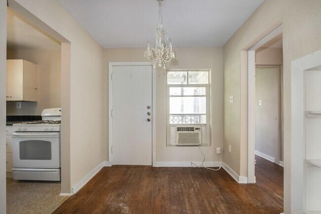 Foto del edificio - 1408 Kirkwood Rd