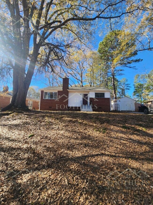 Foto del edificio - 301 Eskew Cir