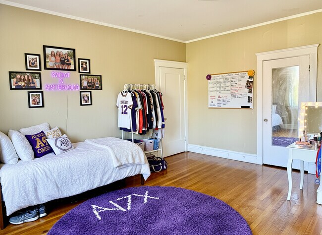 Foto del edificio - 330 St Paul St