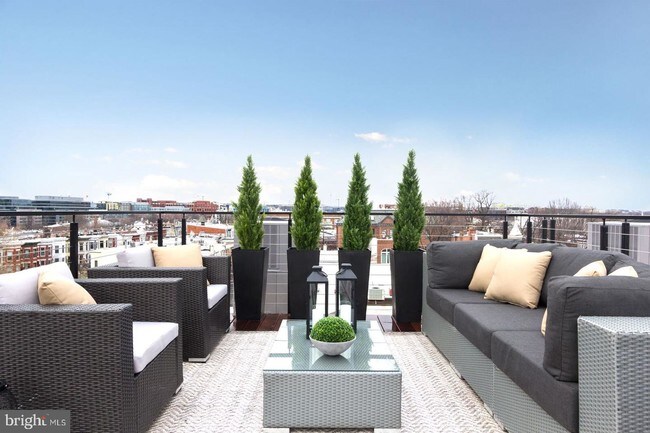 Foto del edificio - 426 C St NE