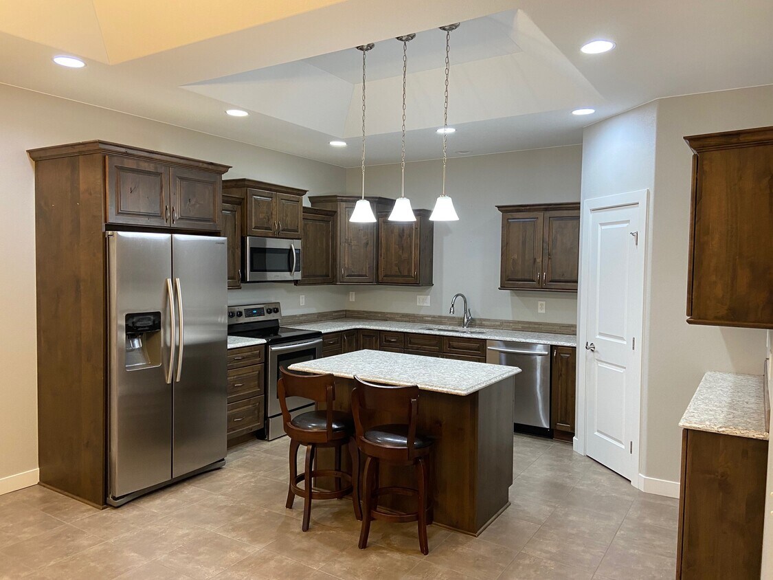 3609 Downing St, Bismarck, ND 58504 House Rental in Bismarck, ND