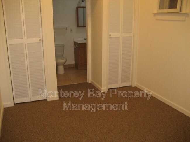 Foto del edificio - 211 Forest Ave