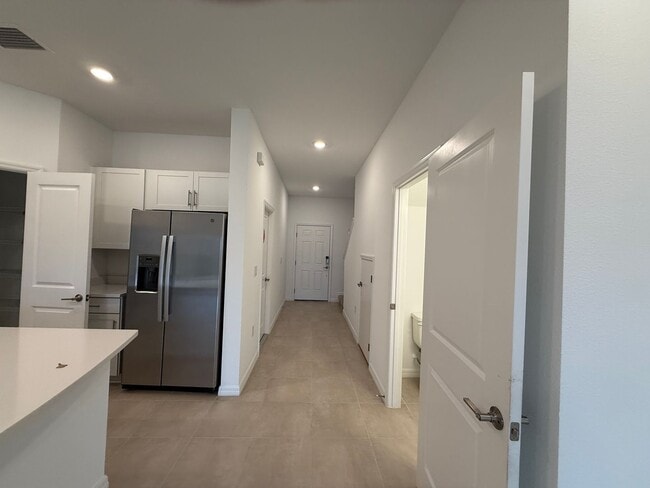 Building Photo - Palmero Community ~ 3 bed/ 2.5 bath Townhouse