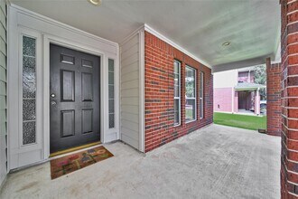Building Photo - 32126 Willow Creek Park