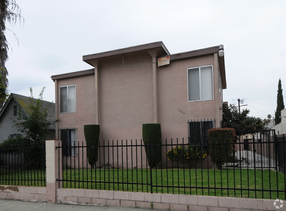 Primary Photo - 1445 S Sycamore Ave