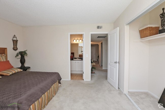 Bedroom - Allanza at The Lakes