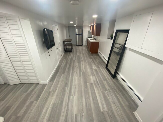 Foto del edificio - 1108 Paterson Plank Rd