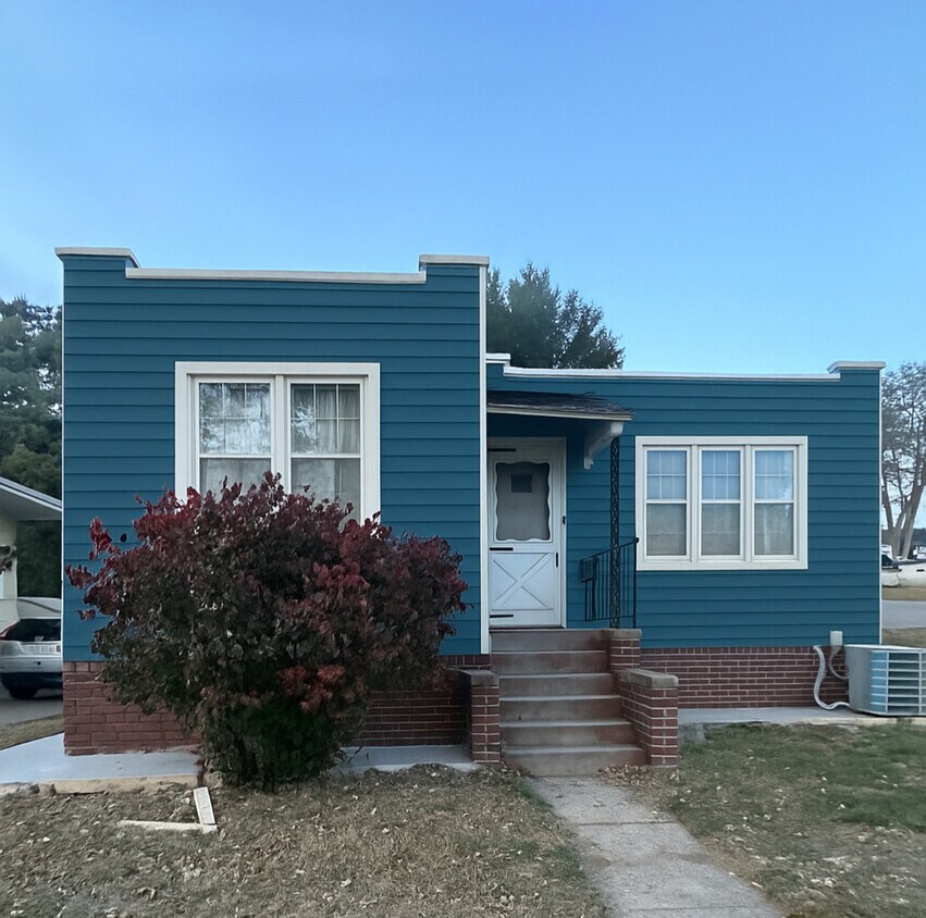 Primary Photo - 1223 26th St