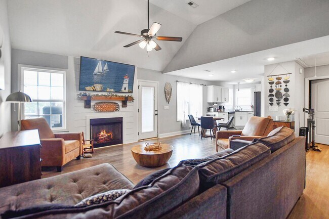 Foto del edificio - Pet Friendly Four Bedroom with Basement!