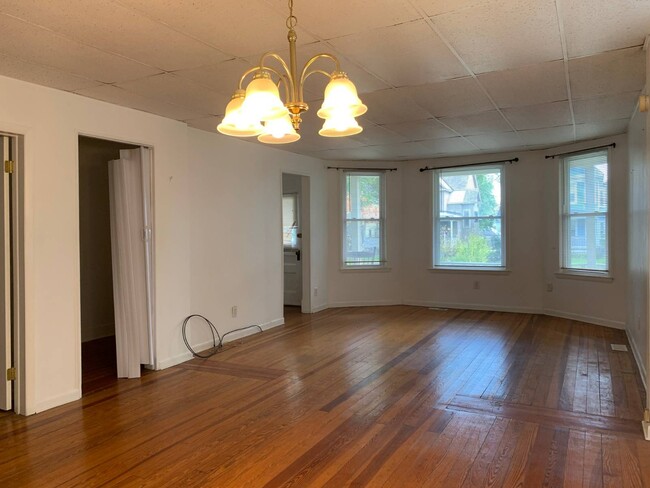 Building Photo - 1053 Glenwood Blvd