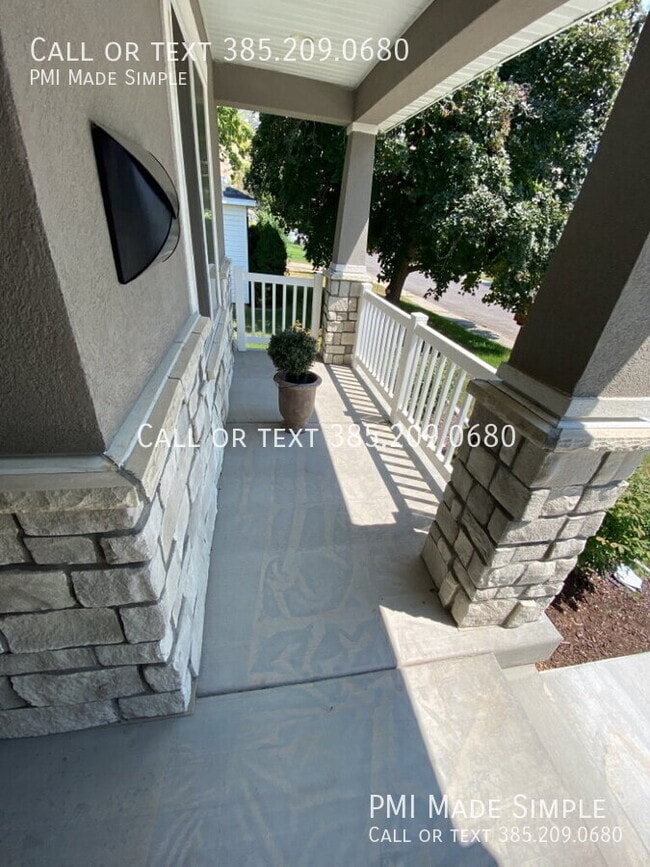 Building Photo - 1005 E 620 N St