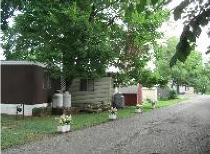 Primary Photo - Oak Manor