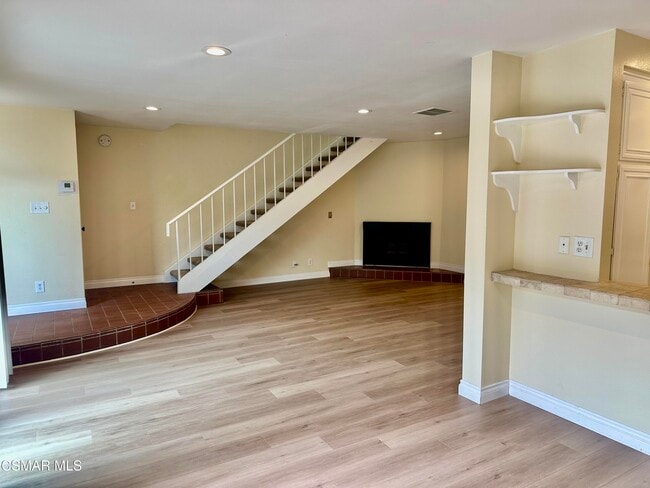 Building Photo - 3719 Summershore Ln