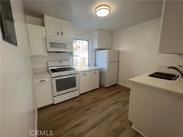 Building Photo - 33802 Castano Dr