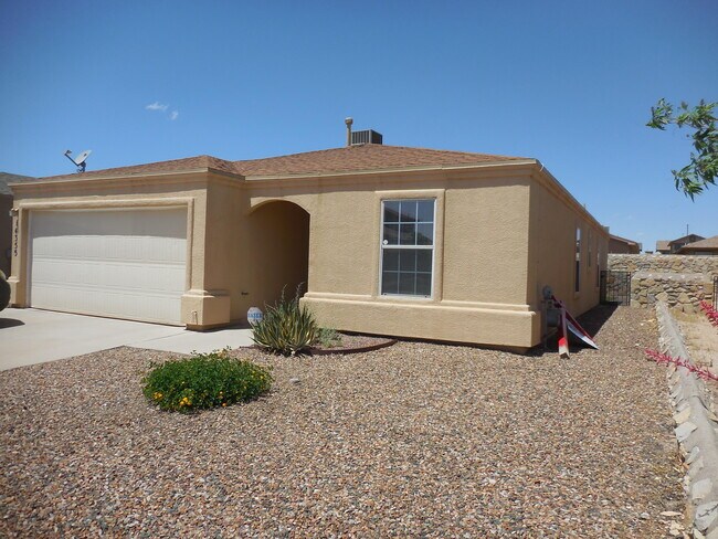 Building Photo - 14355 Spanish Point Dr