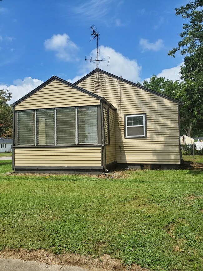 Foto del edificio - 3 Bedroom House w/garage