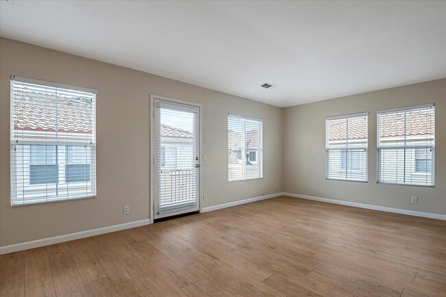 Building Photo - 18006 Flynn Dr