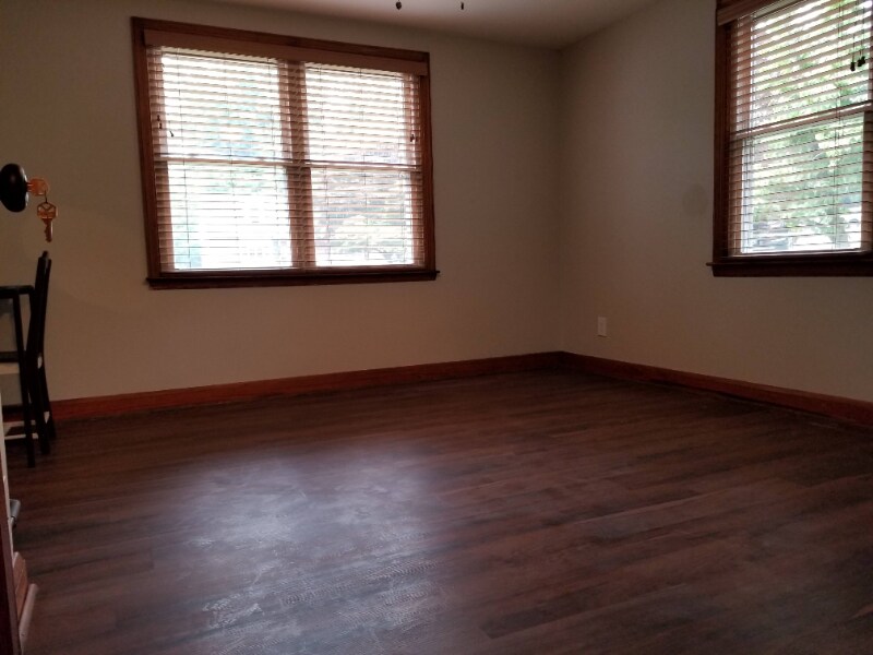 Foto principal - 9824 Homeland Ave