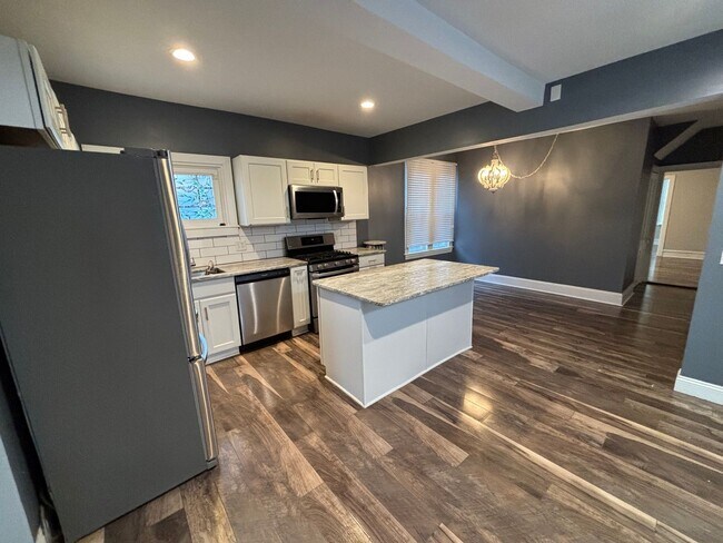 Foto del edificio - 4200 Whitman Ave