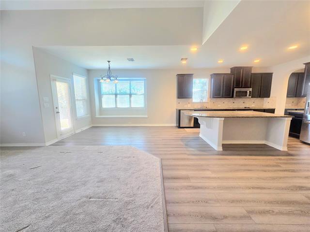 Foto del edificio - 3800 Jeanette Ln