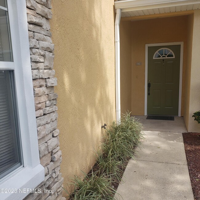 Foto del edificio - 3750 Silver Bluff Blvd