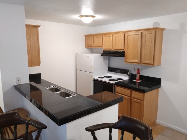 Building Photo - 28947 Thousand Oaks Blvd