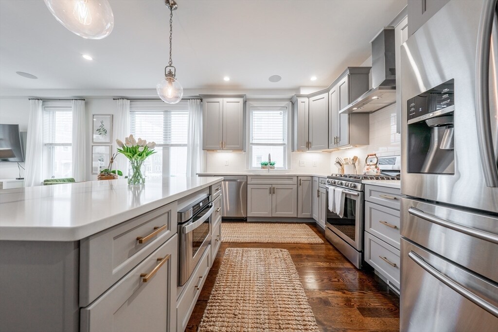 Foto principal - 884 Adams St