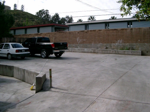 Foto del edificio - Estacionamiento - 226 E Peck St