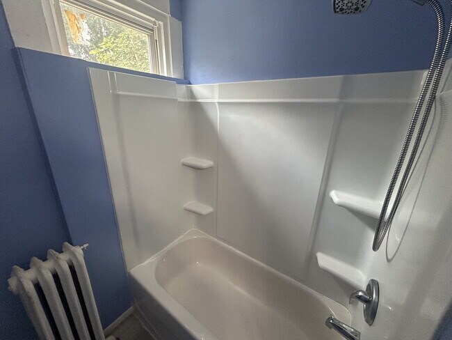 Foto del edificio - "Spacious 5-Bedroom Family Retreat with 2 ...