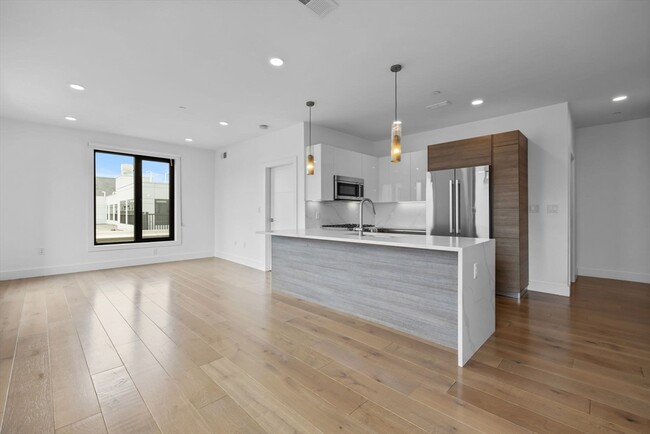 Foto del edificio - 30 Penniman Rd