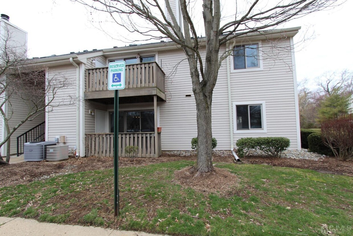 1113 Aspen Dr, Plainsboro Township, NJ 08536 Condo for Rent in