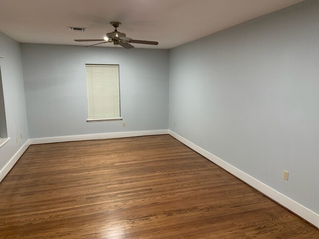 Foto del edificio - 4305 N Willow Ave