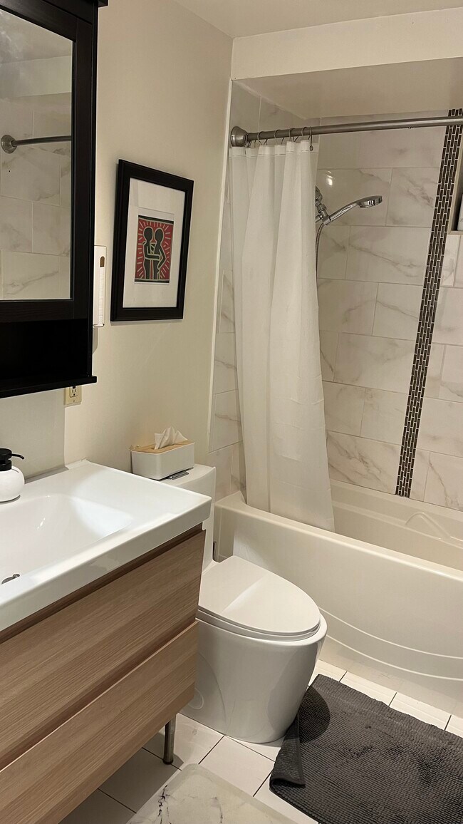 Photo du bâtiment - 475 Saint Clarens Av