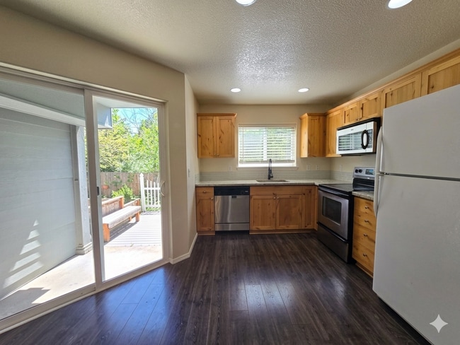 Building Photo - 5344 SE 137th Ave