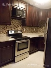 Building Photo - 59-61 Evergreen Ave