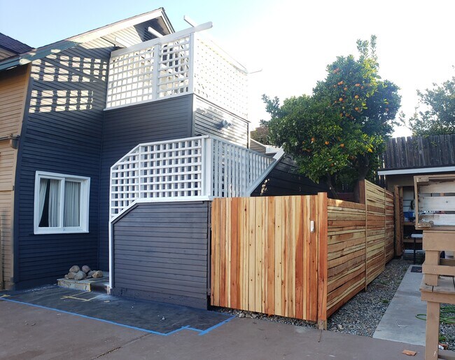 Private Parking Spot and Entry - 26562 Calle Lorenzo