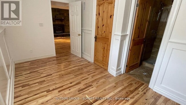 Building Photo - 168 Troy St